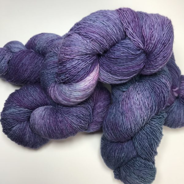 100% Wolle (Merino) extrafine